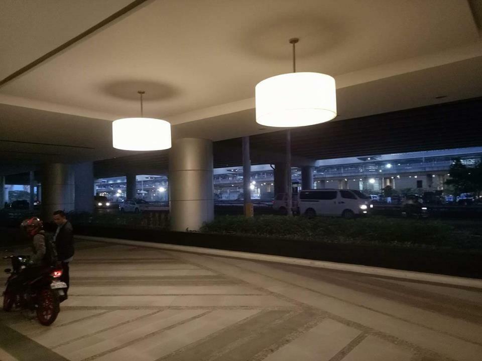 Eighty One Newport Boulevard มะนิลา ภายนอก รูปภาพ