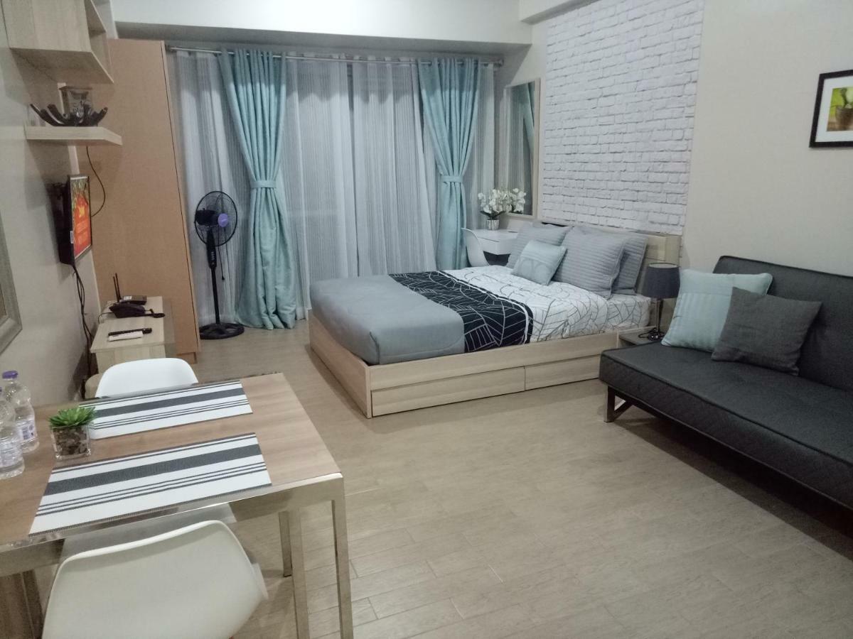 Eighty One Newport Boulevard มะนิลา ภายนอก รูปภาพ
