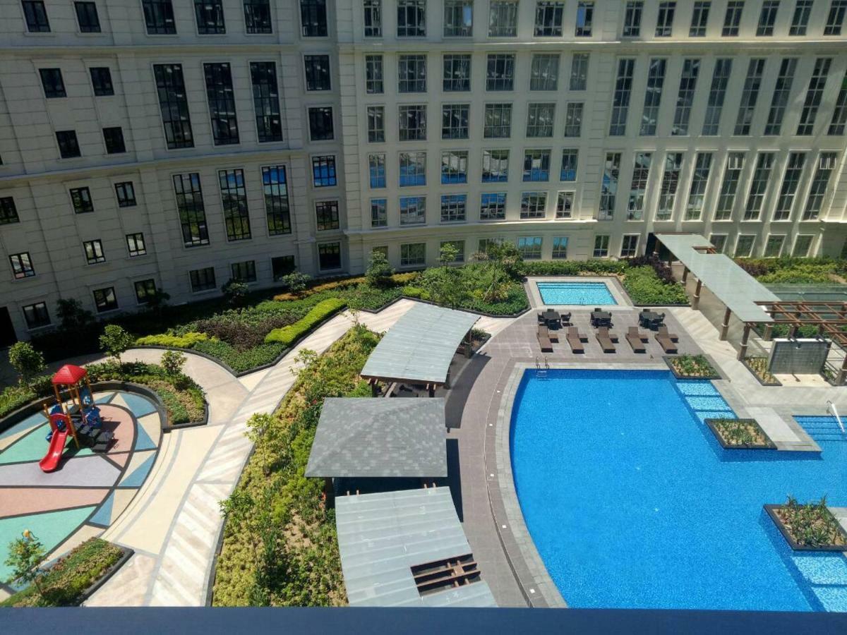 Eighty One Newport Boulevard มะนิลา ภายนอก รูปภาพ